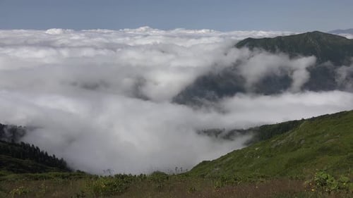 Wolken im Tal
