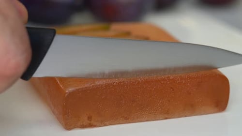 Knife Cuts mermelada de ciruela