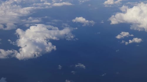 Wolken über dem Ozean Aerial