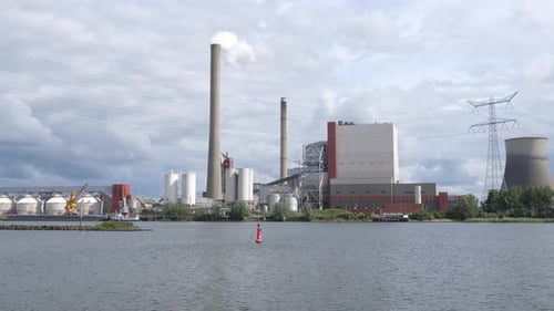 Usina elétrica a carvão Amercentrale em Geertruidenberg, Holanda