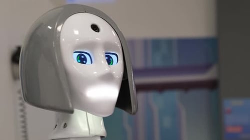 Das Gesicht eines intelligenten Robotermädchens
