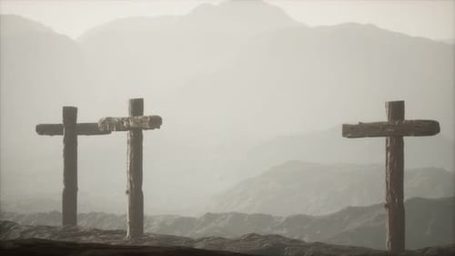 Kruzifixkreuz aus Holz am Berg