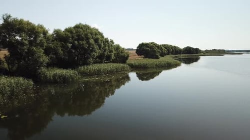 Beau paysage du lac Buevsky 37