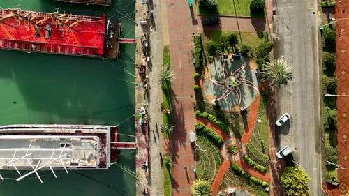 Iates no porto, vista aérea, 4 K, Alanya, Turquia