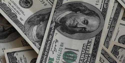 Geld zählen in US-Dollar