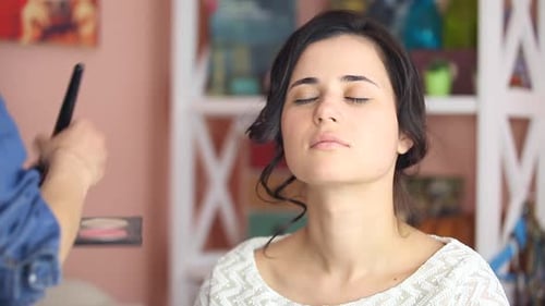 Braut im Hochzeits-Make-up, Nahaufnahmevideo