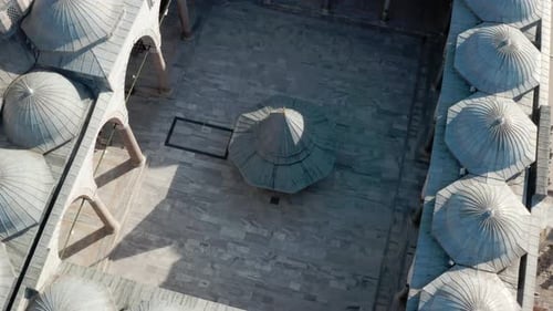 Luftaufnahme vom Innenhof der Fatih-Moschee