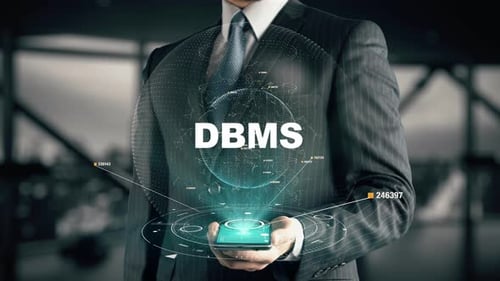 Empresario con concepto de holograma DBMS