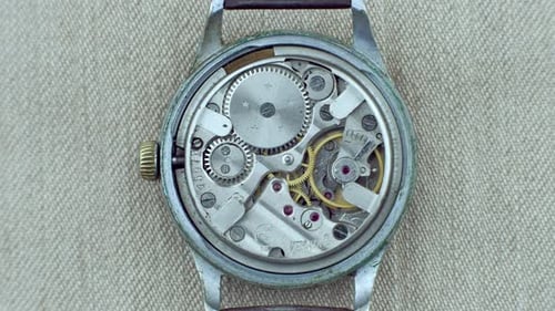 Exquisite Vintage Watch Mechanism Close Up View