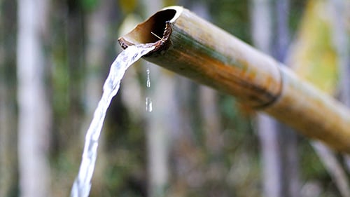 Bambus-Wasserspiel 01