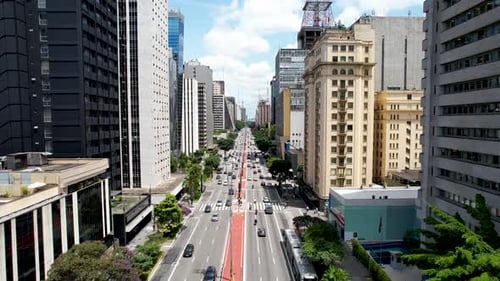 Avenida Paulista, no centro de São Paulo, Brasil. Marco turístico.