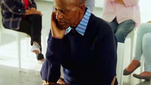 Senior man sitting at health center 4k