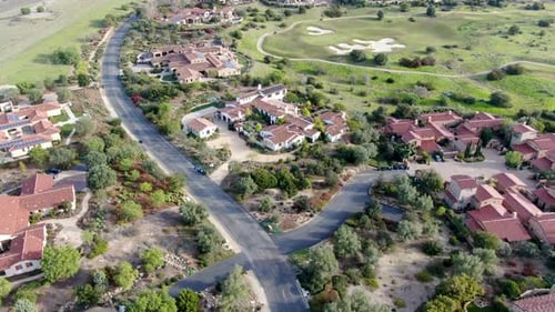 Big Luxury Executive House with Pool Next To Golf Course in Private Community