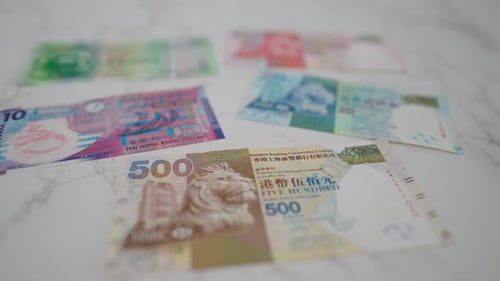 Hong Kong Dollar, Close Up