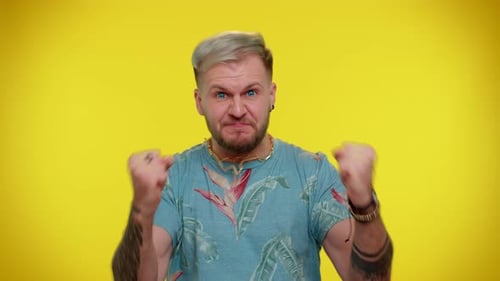 Mann wünscht sich viel Glück und wird überrascht über Sudden Dream Come True Warten Lotteriegewinne