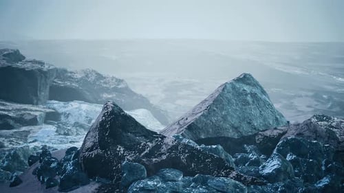 Schnee, Eis und Felsen bei Northern Landscape