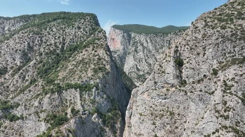 Canyon- Tiefes Tal