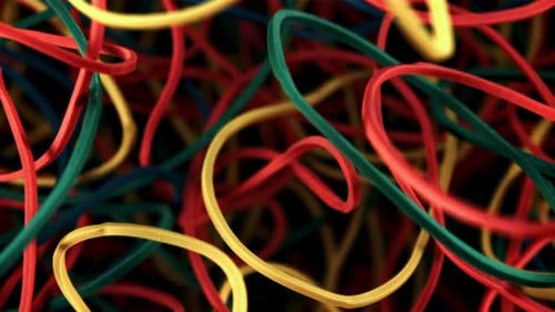 Élastiques multicolores en vol