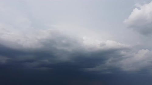 Vue Théâtral, ciel avec fond de nuages en mouvement