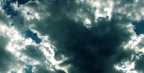 Dunkle Wolken 2