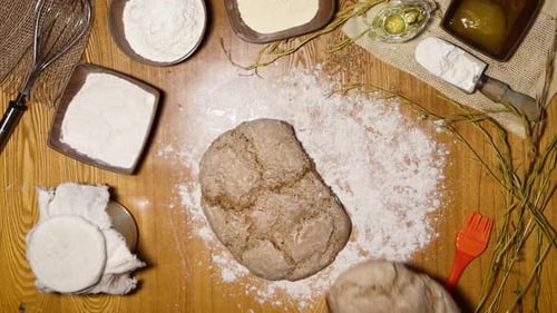 Hausgemachtes Roggenbrot Flach zu legen.