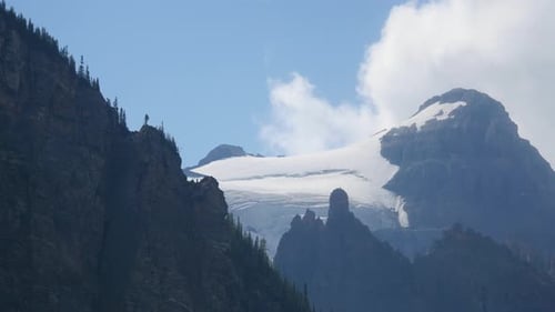 Berge mit Schnee