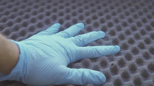 Esponja absorbente de sonido de primer plano en Music Studiomacro