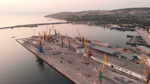 Cargo-Port