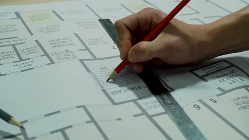 Ingenieure, die die Gebäudekonstruktion planen — Architekturzeichnung