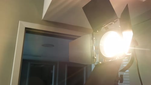Filmmusik, kontinuierliches gelbes Licht im Studio