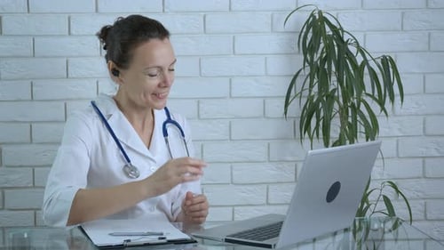 Work in hospital online.