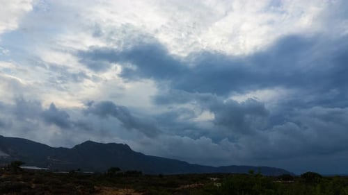 Natur Umgebung Bewölkter Himmel Hintergrund. Gewitterwolken