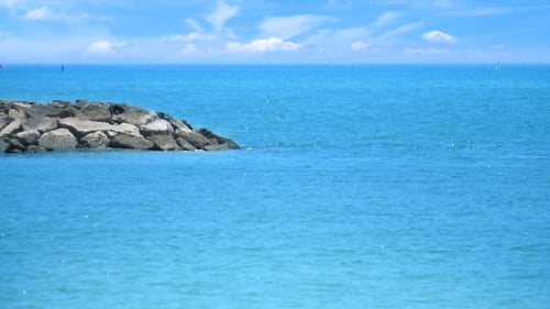 Rock auf dem Meer