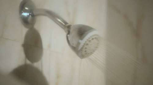 Unter der Dusche