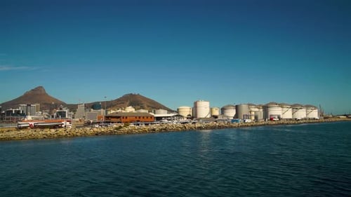 Öl. Ölreserven. Tanks Raffinerie. Bunkern. Energietechnik. Kapstadt. Südafrika.