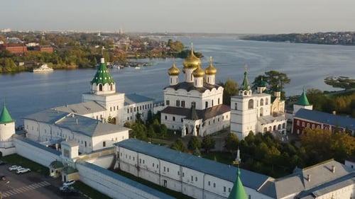 Monastère d'Ipatiev à Kostroma