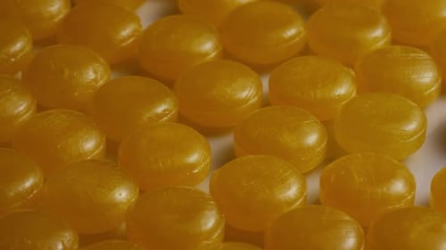 Tir rotatif de bonbons au caramel