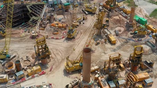 Vista de arriba hacia abajo de la obra en construcción en Hong Kong