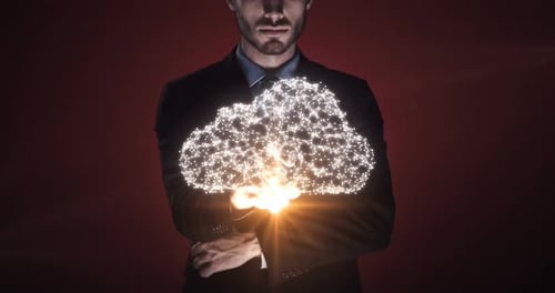 Homme d'affaires utilisant écran d'interface