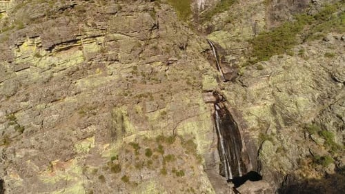 Água de Mountain Stream