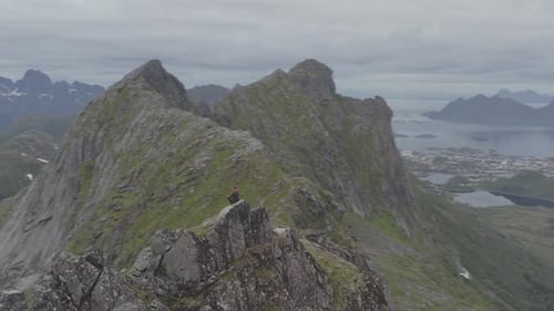 Mann auf einem Berg