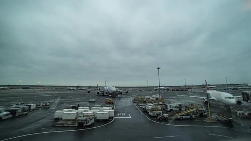 Am Flughafen