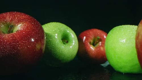 Haufen glatter Äpfel