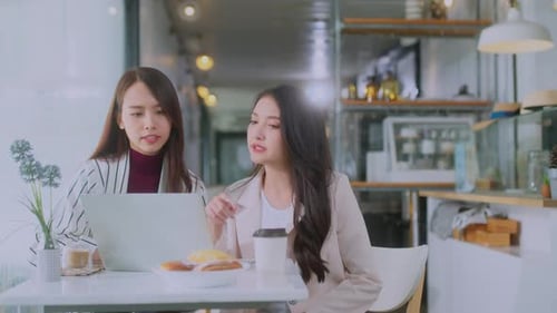 asian female creative agency casual meeting discussion with client co worker