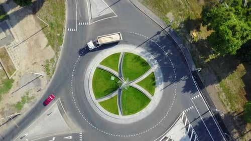 Kreisbewegung an der Verkehrskreuzung