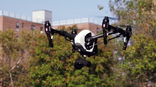Drohnen-Quadcopter fliegt mit Digitalkamera 17