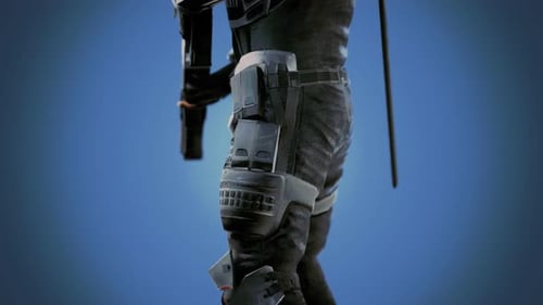 Soldat futuriste en armure d'acier avec le pistolet Cyber Punk