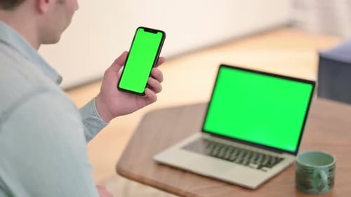 Using Smartphone Chroma Screen Laptop Green Chroma Screen Background