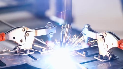 Schweißroboter bei der Arbeit