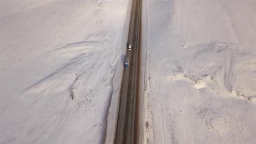 LKW auf der Winterstraße